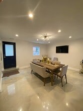 4532 Pershing Ave in Downers Grove, IL - Building Photo - Building Photo