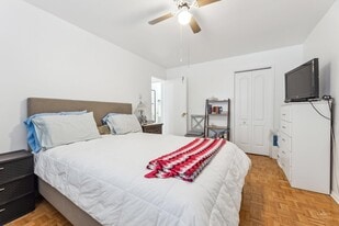 Wellington Suites in Port Hope, ON - Building Photo