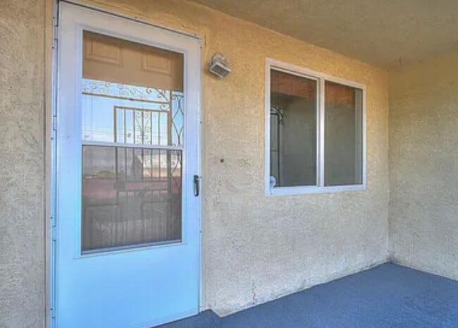 1400 Buena Vista Dr SE in Albuquerque, NM - Building Photo - Building Photo