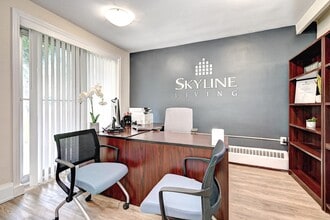 26 Willow Rd in Guelph, ON - Building Photo - Building Photo