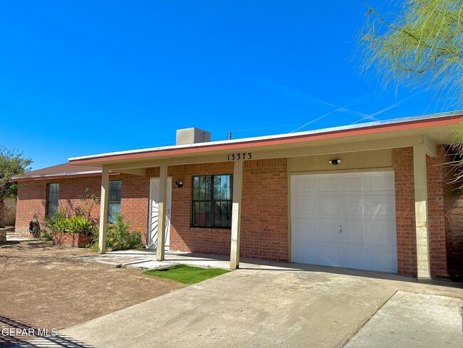 13373 Greendale in El Paso, TX - Building Photo - Building Photo