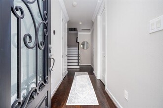 831 Dunleigh Meadows Ln in Houston, TX - Building Photo - Building Photo