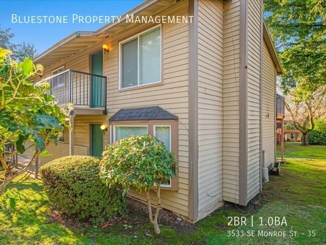 3533 SE Monroe St in Milwaukie, OR - Building Photo - Building Photo