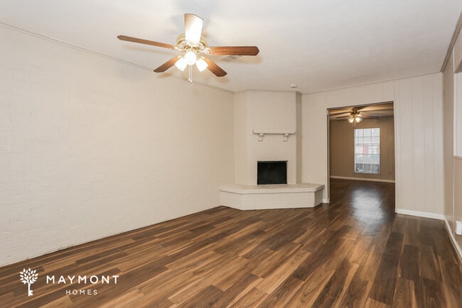 40 E Mountain Creek Dr in Grand Prairie, TX - Building Photo - Building Photo