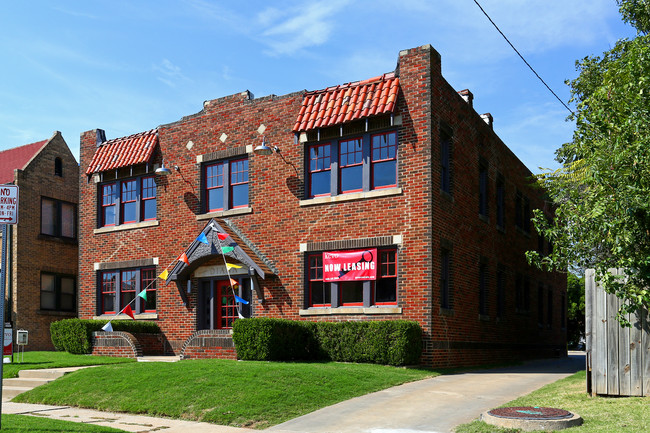 Diana Apartments in Oklahoma City, OK - Building Photo - Building Photo