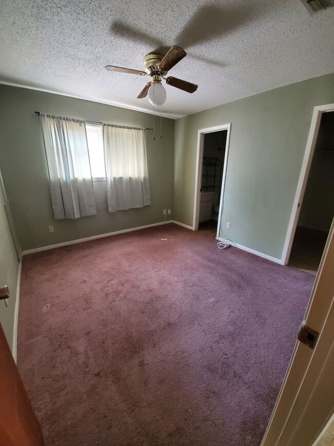 property at 202 S Willis St