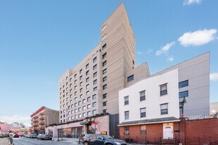 The Collective Williamsburg in Brooklyn, NY - Building Photo