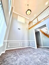 27 Hampton Ct in Alhambra, CA - Foto de edificio - Building Photo