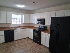 3515 Plains Dr in Killeen, TX - Building Photo - Building Photo