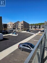 1 Benninger Dr in Kitchener, ON - Building Photo - Building Photo