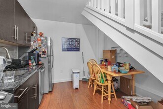 2321 Fitzwater St in Philadelphia, PA - Building Photo - Building Photo