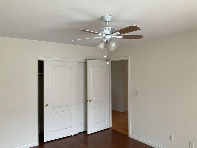 7949 Mosaic Harbor Ave in Las Vegas, NV - Foto de edificio - Building Photo