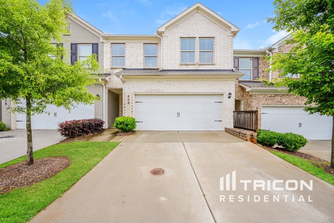 409 Trickum Hill Dr in Lawrenceville, GA - Building Photo