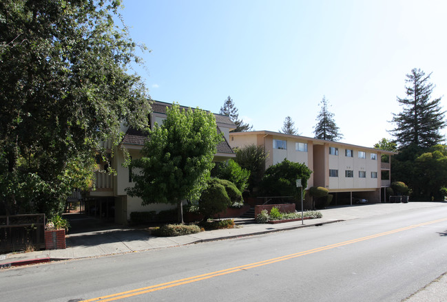 202 Kent Ave in Greenbrae, CA - Building Photo - Building Photo