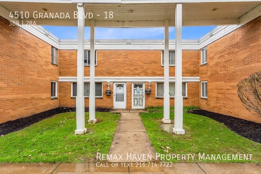 4510 Granada Blvd in Warrensville Heights, OH - Building Photo