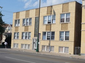 2748-2750 N Austin Ave Apartments