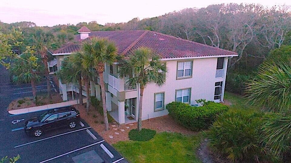 90 San Juan Dr, Unit B204 in Palm Coast, FL - Foto de edificio