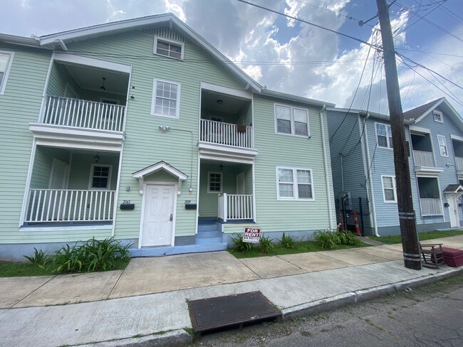 2035 Amelia St, Unit 2035