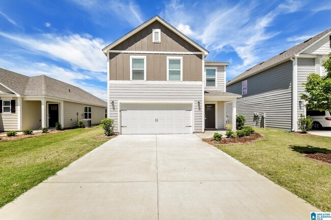 property at 960 Hawthorn Ln
