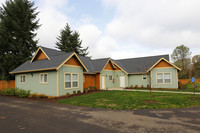 4685 Sunnyside Rd SE in Salem, OR - Building Photo - Building Photo