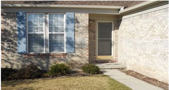 property at 4685 Hunters Cir W