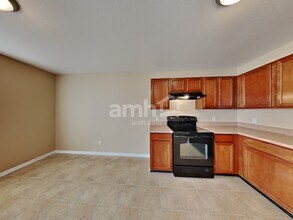 1002 Belvedere Dr in Shelbyville, IN - Building Photo - Building Photo