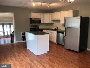 21 S Stewart St-Unit -4 in Winchester, VA - Building Photo - Building Photo