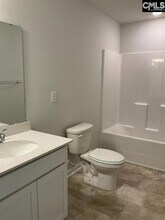 122 Kings Parish Ct in Columbia, SC - Building Photo - Building Photo