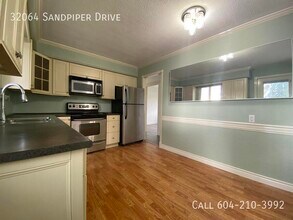 32064 Sandpiper Dr in Mission, BC - Building Photo - Building Photo