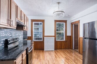 24 Ferdinand St in Worcester, MA - Building Photo - Building Photo