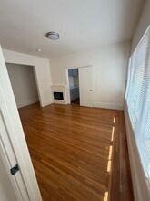 495 Elwood Ave, Unit 7 in Oakland, CA - Building Photo - Building Photo