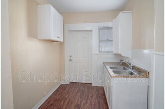 111 S Olive St in San Antonio, TX - Building Photo - Building Photo