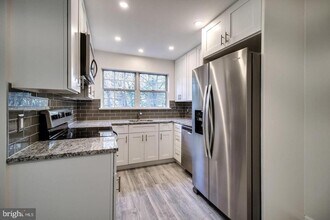 3803 Green Ridge Ct in Fairfax, VA - Building Photo - Building Photo