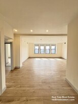 475 Commonwealth Ave, Unit 701/702 in Boston, MA - Building Photo