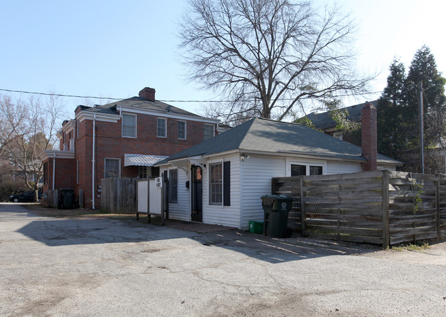 Hayes Barton Apartment Homes in Raleigh, NC - Building Photo - Building Photo