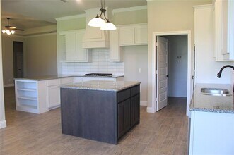 1082 Mickelson Dr in Granbury, TX - Building Photo - Building Photo