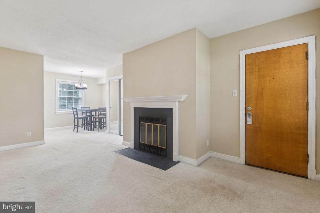 2803 Arlington Blvd in Arlington, VA - Building Photo