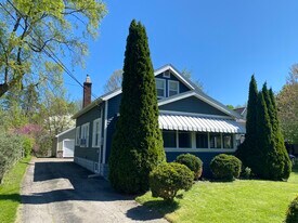 344 Fairport Rd in East Rochester, NY - Building Photo