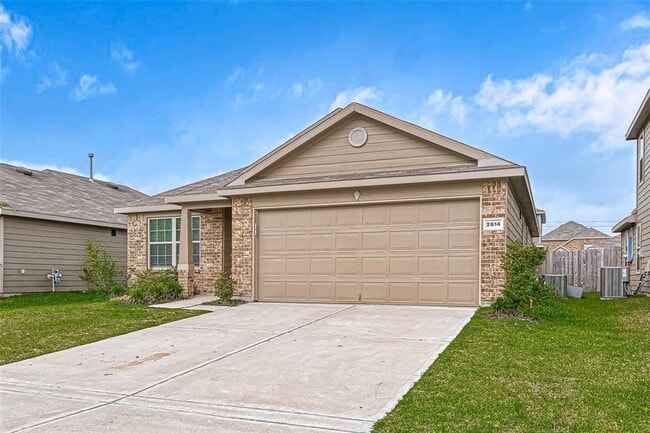 property at 2614 Lapwing Dr.