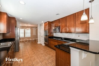 342 Auburn Oaks Rd E in Jacksonville, FL - Foto de edificio - Building Photo