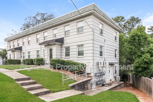 property at 1990 Rockledge Rd NE
