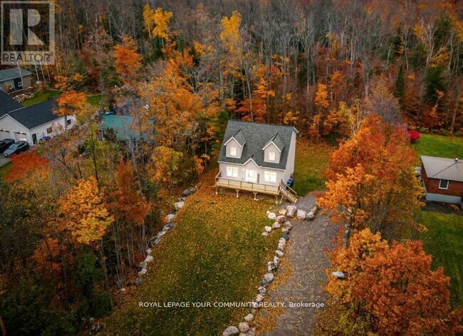 1728 Champlain Rd in Tiny, ON - Building Photo - Building Photo
