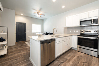 Cottages at Torin Point in Colorado Springs, CO - Foto de edificio - Interior Photo