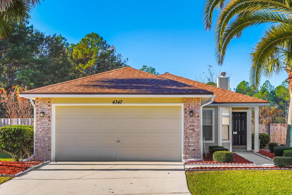 4347 Hanging Moss Dr in Orange Park, FL - Building Photo