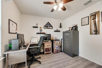 1505 Waggoner Dr in Cross Roads, TX - Building Photo - Building Photo