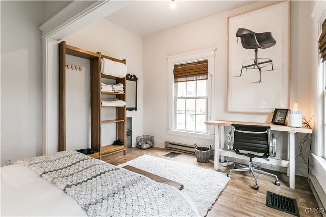 property at 304 E Genesee St