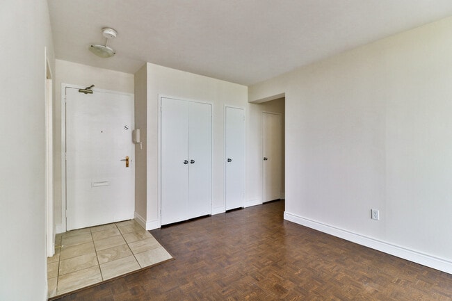 50 Cambridge Ave in Toronto, ON - Building Photo - Building Photo