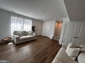 220 Gentle Breeze Dr in Bunker Hill, WV - Building Photo - Building Photo