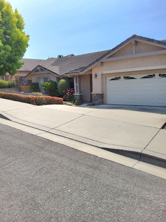 370 Vista Dr in Arroyo Grande, CA - Building Photo