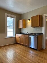 3104 S Griffin Ave, Unit LOWER in Milwaukee, WI - Foto de edificio - Building Photo